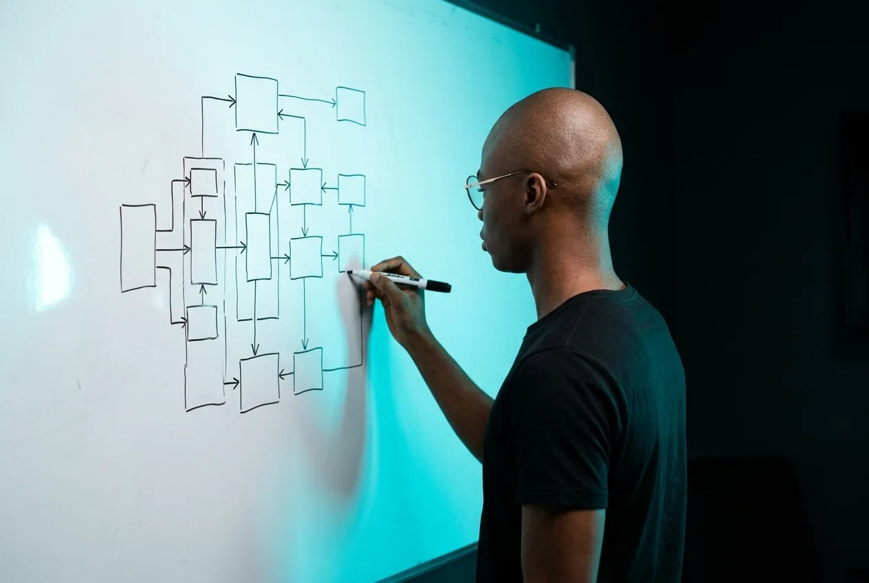 Yoane Ngassam au tableau blanc.